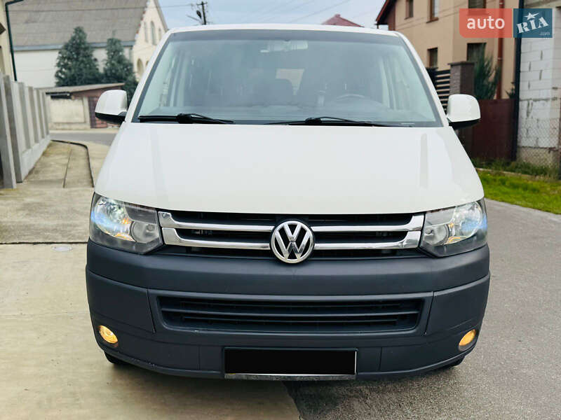 Минивэн Volkswagen Transporter 2010 в Солотвине