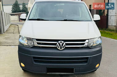 Минивэн Volkswagen Transporter 2010 в 