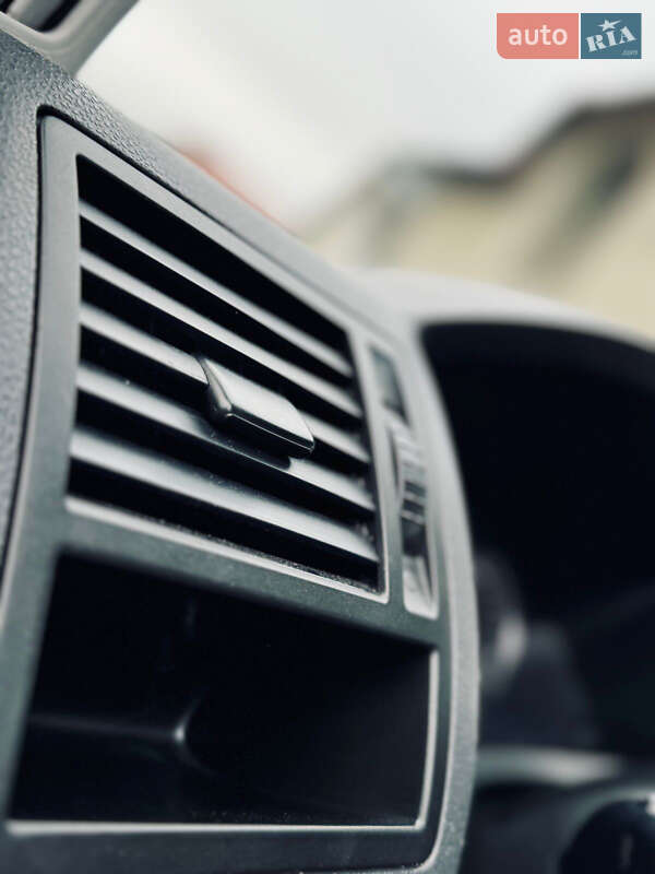 Минивэн Volkswagen Transporter 2010 в Солотвине