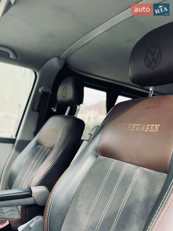 Минивэн Volkswagen Transporter 2010 в Солотвине