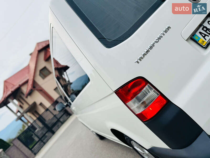 Минивэн Volkswagen Transporter 2010 в Солотвине