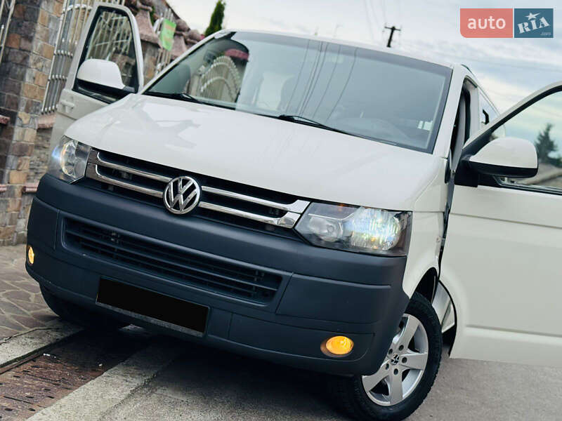 Минивэн Volkswagen Transporter 2010 в Солотвине