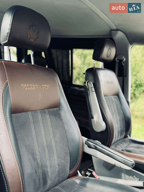 Минивэн Volkswagen Transporter 2010 в Солотвине