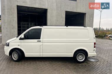 Грузовой фургон Volkswagen Transporter 2012 в 