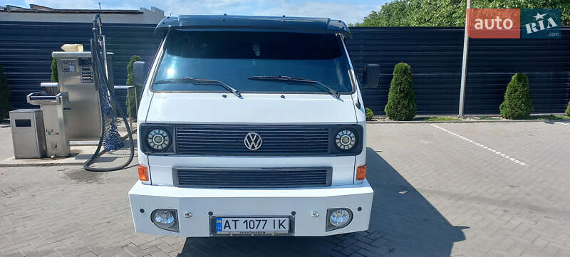Минивэн Volkswagen Transporter 1990 в 
