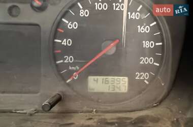 Грузовой фургон Volkswagen Transporter 2001 в 