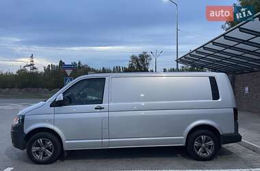 Вантажний фургон Volkswagen Transporter 2013 в Кривому Розі