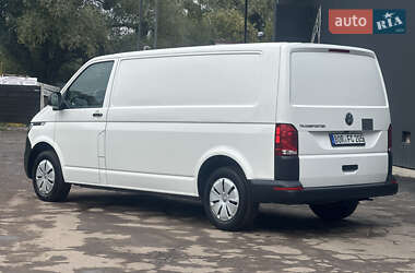 Грузовой фургон Volkswagen Transporter 2023 в 
