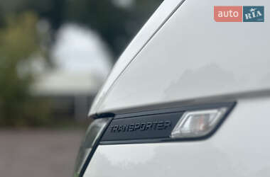 Грузовой фургон Volkswagen Transporter 2023 в 
