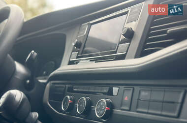 Грузовой фургон Volkswagen Transporter 2023 в 