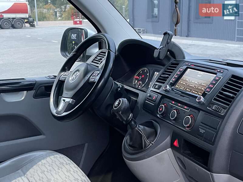 Грузовой фургон Volkswagen Transporter 2013 в Кривом Роге