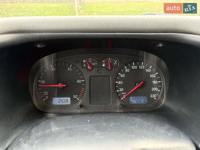 Минивэн Volkswagen Transporter 2001 в Буске