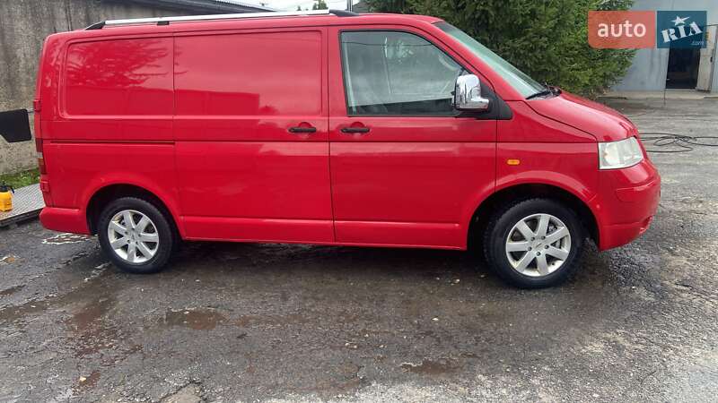 Грузовой фургон Volkswagen Transporter 2006 в Тернополе