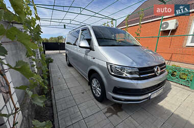 Минивэн Volkswagen Transporter 2017 в 