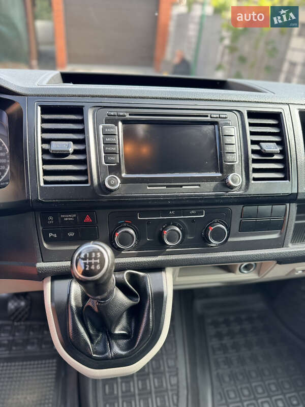 Минивэн Volkswagen Transporter 2017 в Полтаве