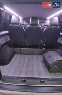 Минивэн Volkswagen Transporter 2017 в 