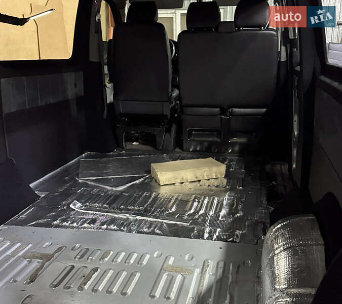 Минивэн Volkswagen Transporter 2017 в Полтаве