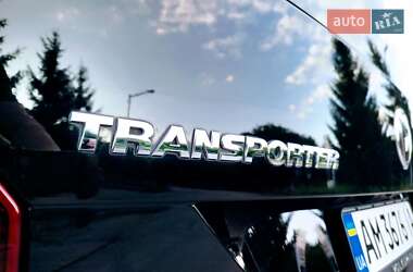 Минивэн Volkswagen Transporter 2019 в 