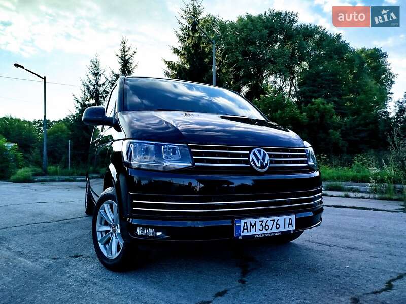 Минивэн Volkswagen Transporter 2019 в 
