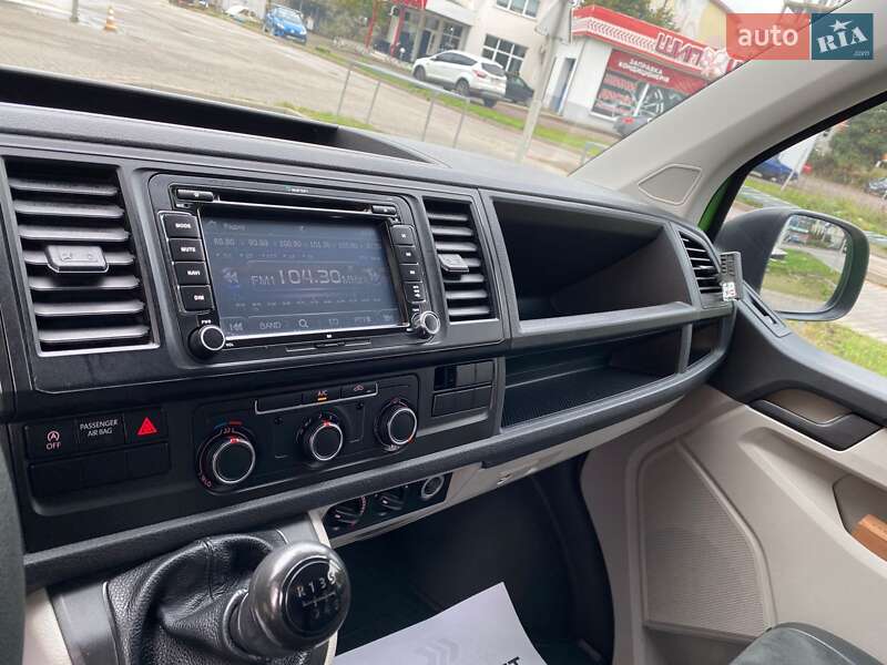 Минивэн Volkswagen Transporter 2015 в Ивано-Франковске