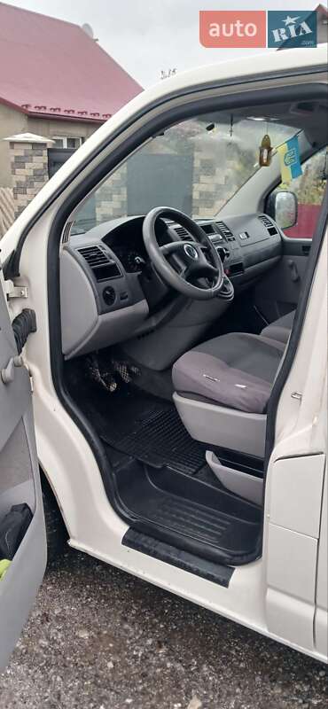 Мінівен Volkswagen Transporter 2006 в Дунаївцях