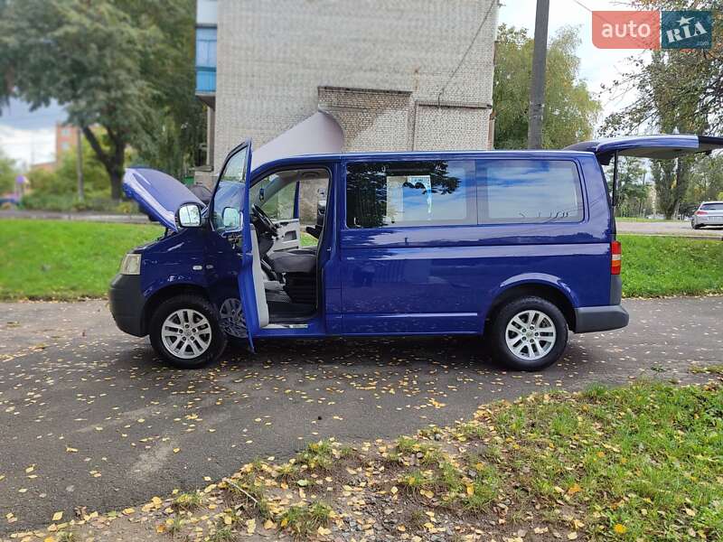 Минивэн Volkswagen Transporter 2006 в Виннице