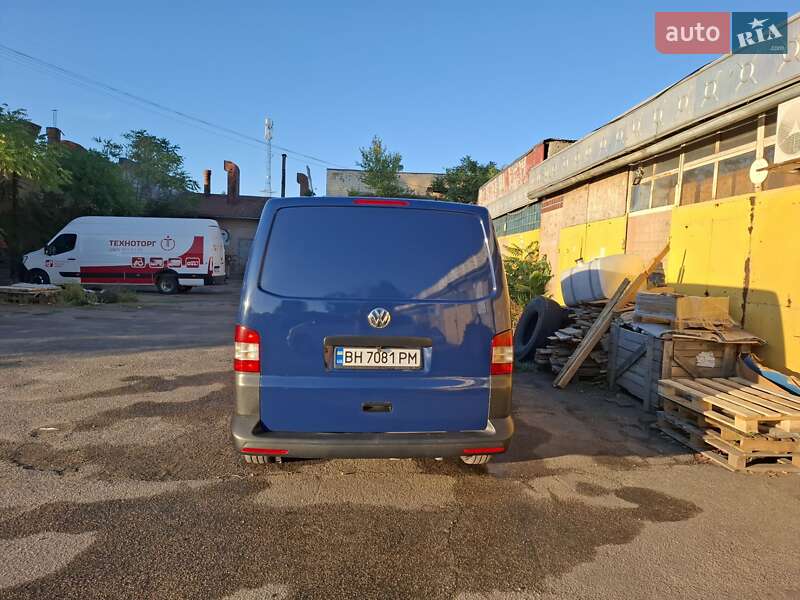 Грузовой фургон Volkswagen Transporter 2015 в Одессе