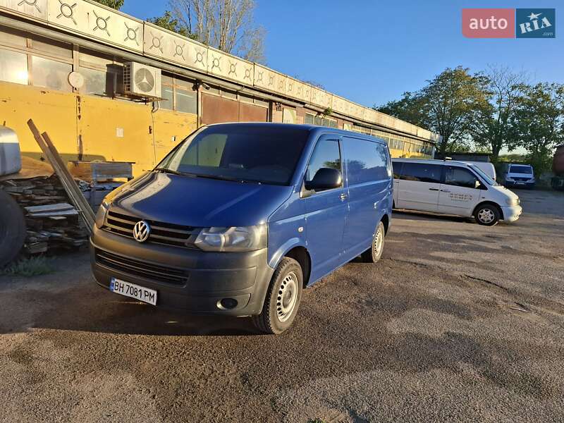 Грузовой фургон Volkswagen Transporter 2015 в Одессе