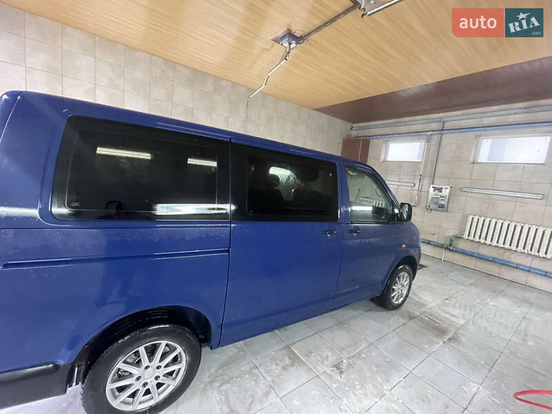 Минивэн Volkswagen Transporter 2005 в Кременце