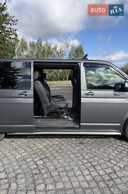 Минивэн Volkswagen Transporter 2016 в 