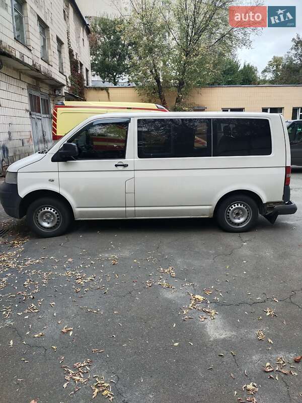 Минивэн Volkswagen Transporter 2008 в Киеве