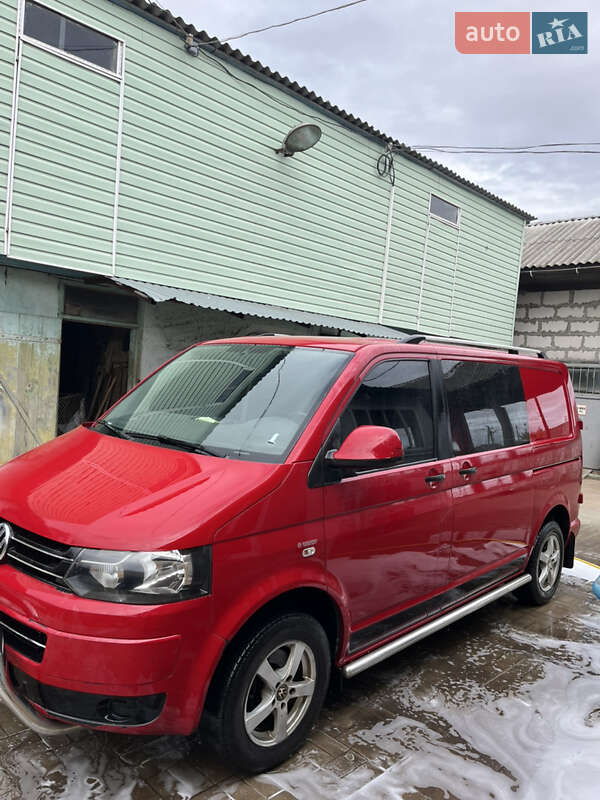 Грузопассажирский фургон Volkswagen Transporter 2014 в Чернигове фото 2 Грузопассажирский фургон Volkswagen Transporter 2014 в Чернигове