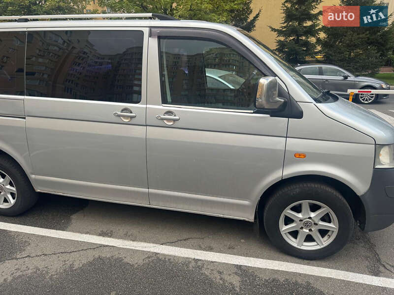 Минивэн Volkswagen Transporter 2006 в Киеве