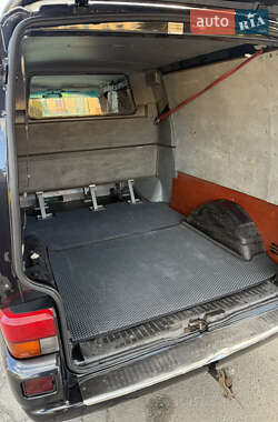 Минивэн Volkswagen Transporter 2002 в 