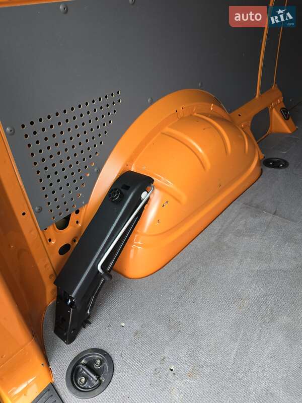 Грузовой фургон Volkswagen Transporter 2021 в Виннице