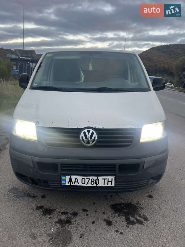 Грузовой фургон Volkswagen Transporter 2008 в Косове фото 2 Грузовой фургон Volkswagen Transporter 2008 в Косове