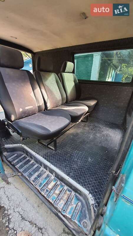 Грузовой фургон Volkswagen Transporter 1996 в Баре