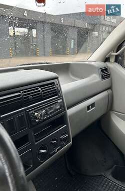 Вантажопасажирський фургон Volkswagen Transporter 1999 в 