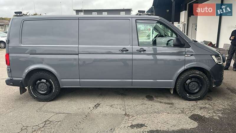 Грузовой фургон Volkswagen Transporter 2017 в Радомышле