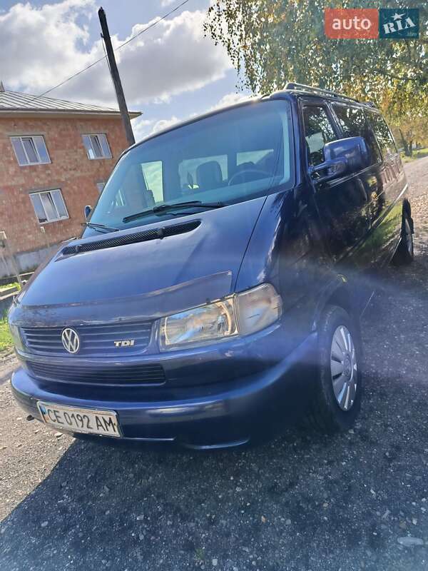 Грузопассажирский фургон Volkswagen Transporter 2003 в Черновцах