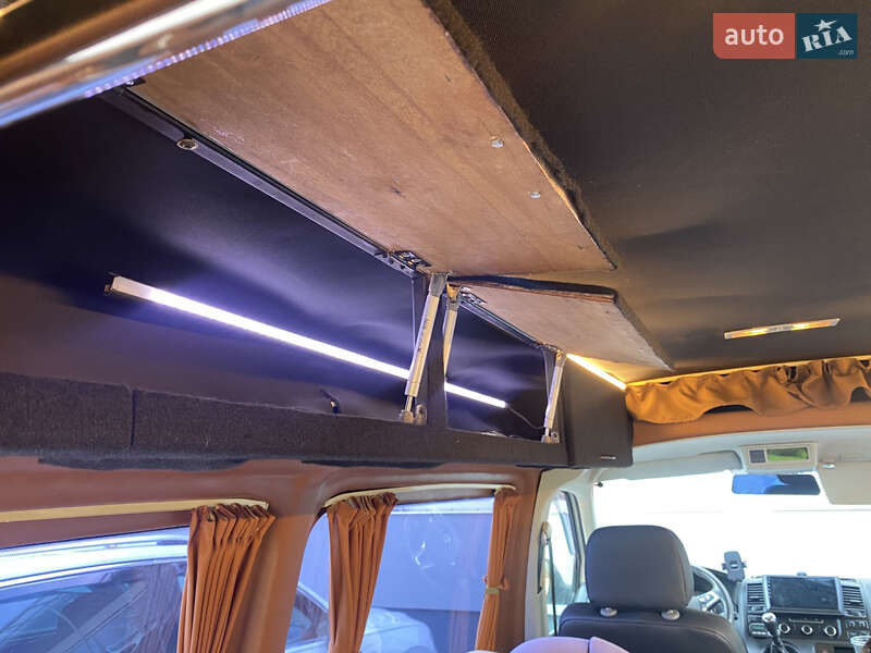 Минивэн Volkswagen Transporter 2014 в Киеве