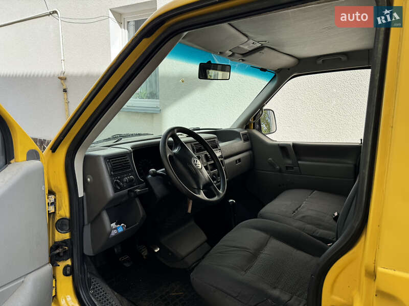 Минивэн Volkswagen Transporter 1999 в Самборе