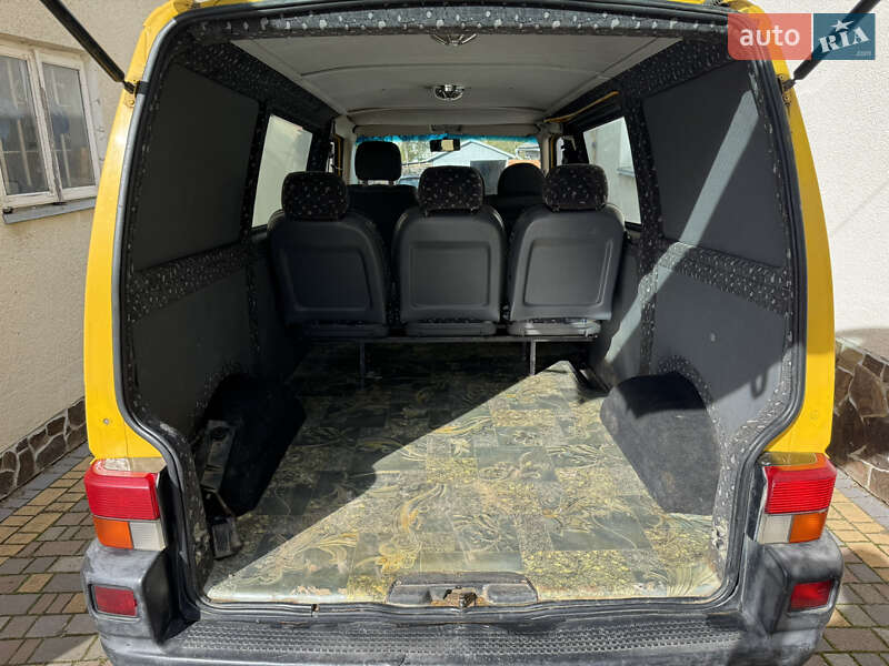 Минивэн Volkswagen Transporter 1999 в Самборе