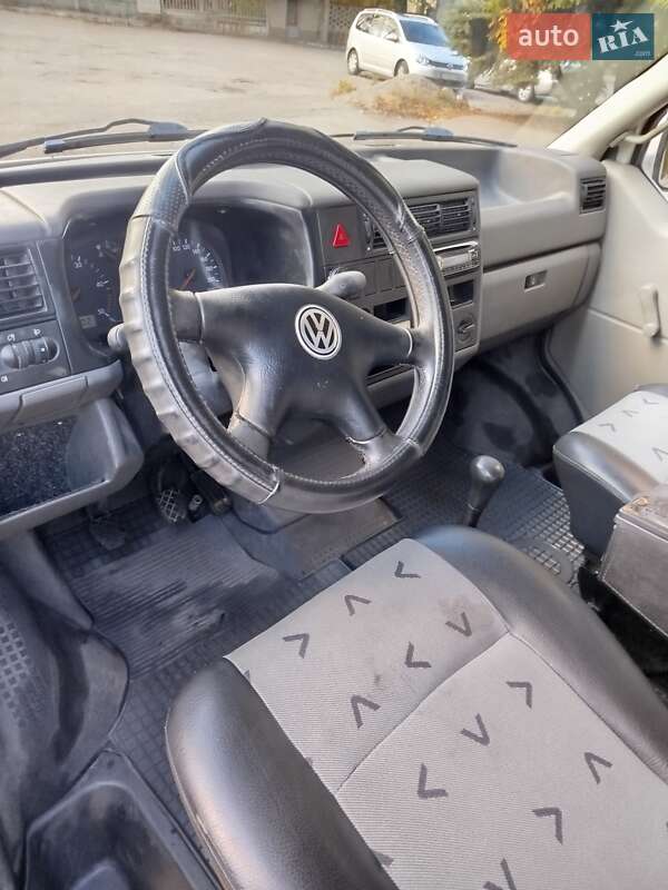 Грузопассажирский фургон Volkswagen Transporter 1999 в Днепре