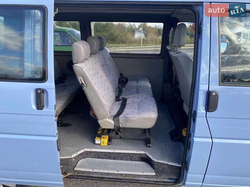 Минивэн Volkswagen Transporter 2002 в Львове