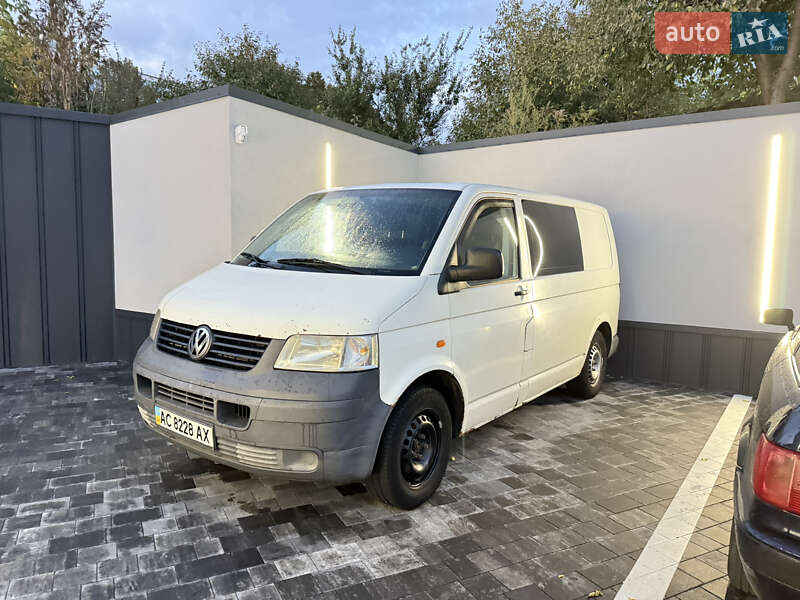 Минивэн Volkswagen Transporter 2008 в Ровно