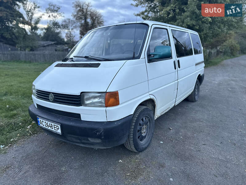 Минивэн Volkswagen Transporter 2000 в Любомле