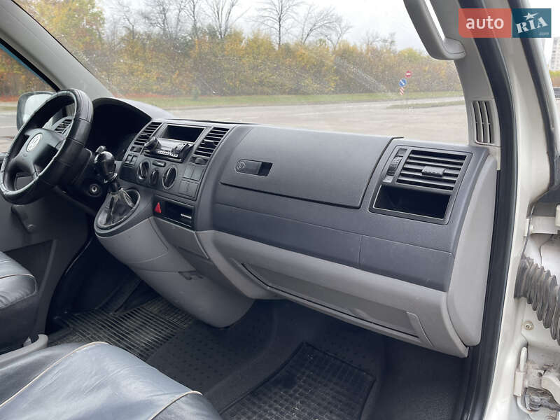 Минивэн Volkswagen Transporter 2004 в Харькове