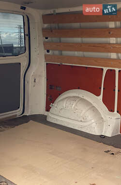 Грузовой фургон Volkswagen Transporter 2007 в 