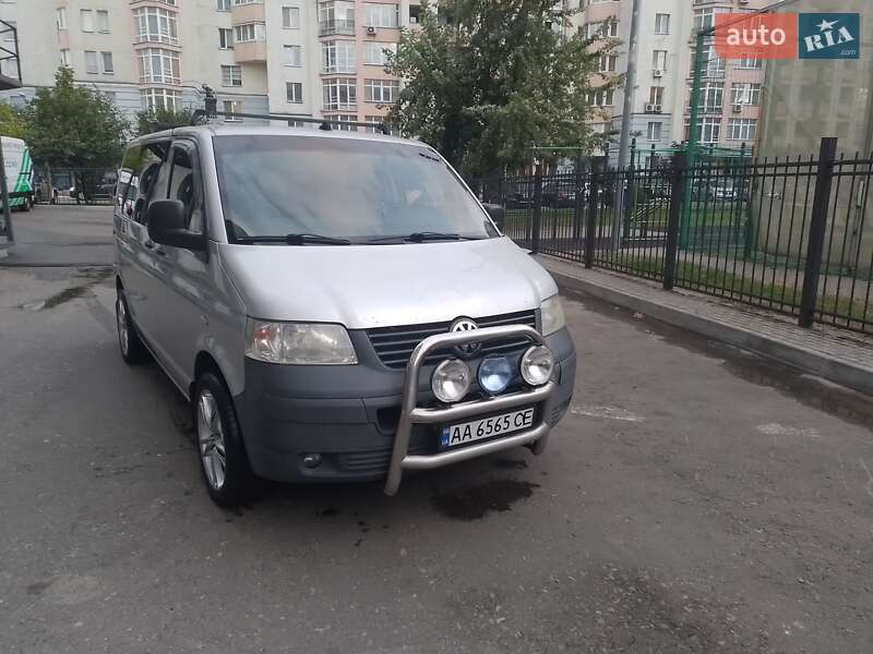 Грузопассажирский фургон Volkswagen Transporter 2007 в 